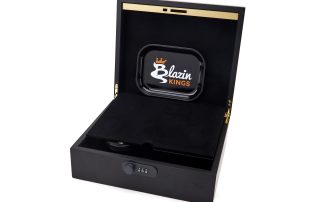 Box_L2_b9ec499c-a98d-4755-8c54-6ccf623afb56 Blazin Kings™ - OG Stash box (with lock) + Accessories Pack